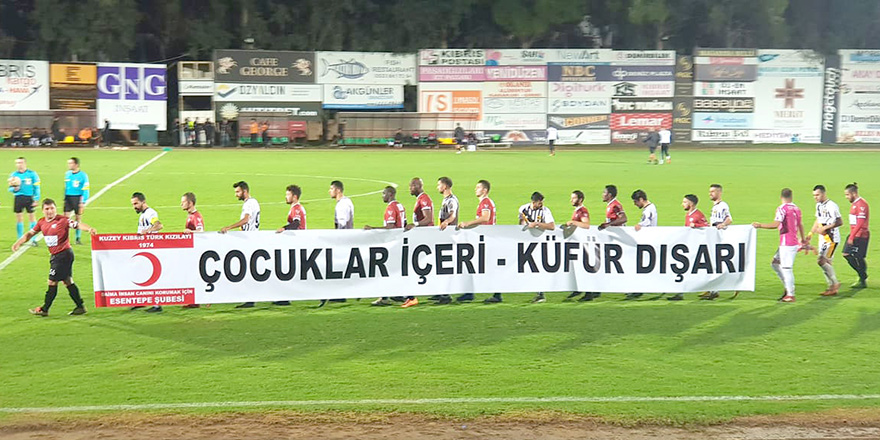 “Çocuklar içeri - küfür dışarı”