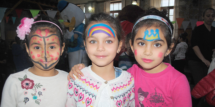 Girne Belediyesi Yarıyıl Şenliği Çocuk Partisi’nde çocuklar doyasıya eğlendi