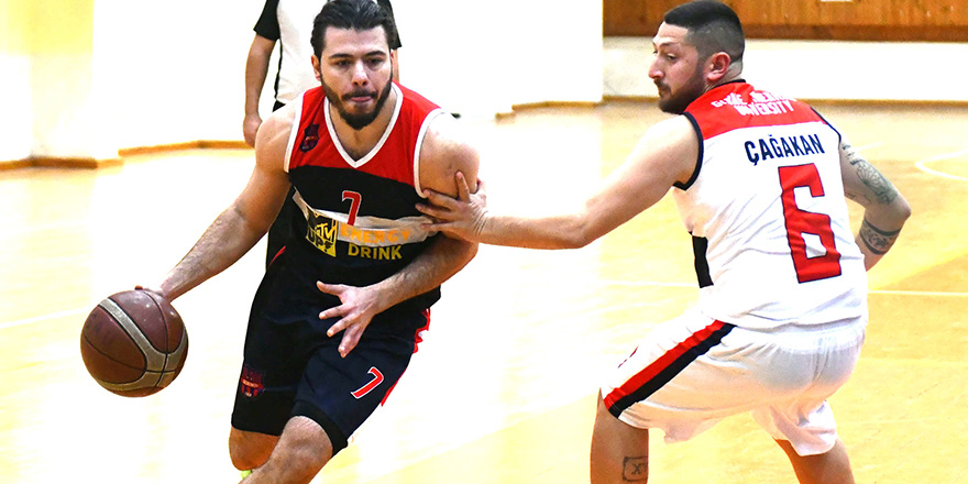 Son yarı finalist GAÜ: 66-52