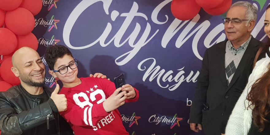 Tazeoğlu City Mall’da okurlarıyla buluştu