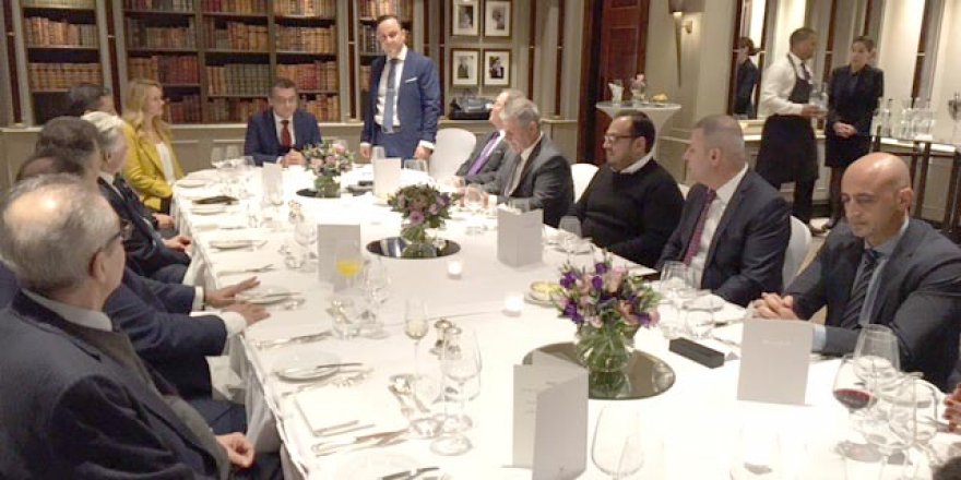 Başbakan Erhürman İngiltere'deki iş insanlarıyla bir araya geldi