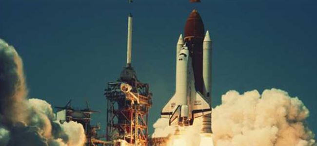 Kazakistanda uzay mekiği fırlatılıyor