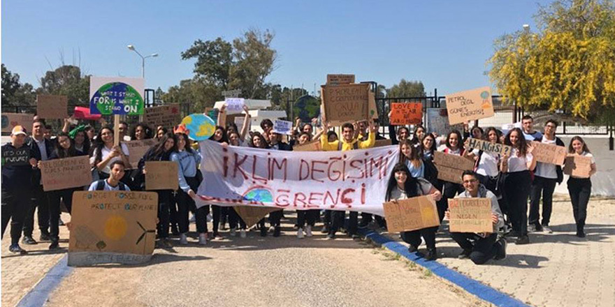 Mağusa'da lise öğrencilerinden iklim grevi