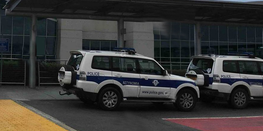 Larnaka Havaalanı'nda 17 kilo uyuşturucu
