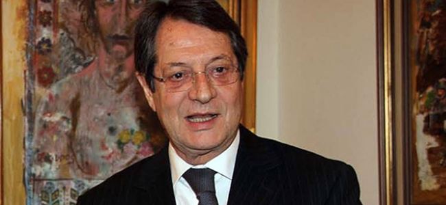 Anastasiadis “iki ayağım bir pabuca girmedi”