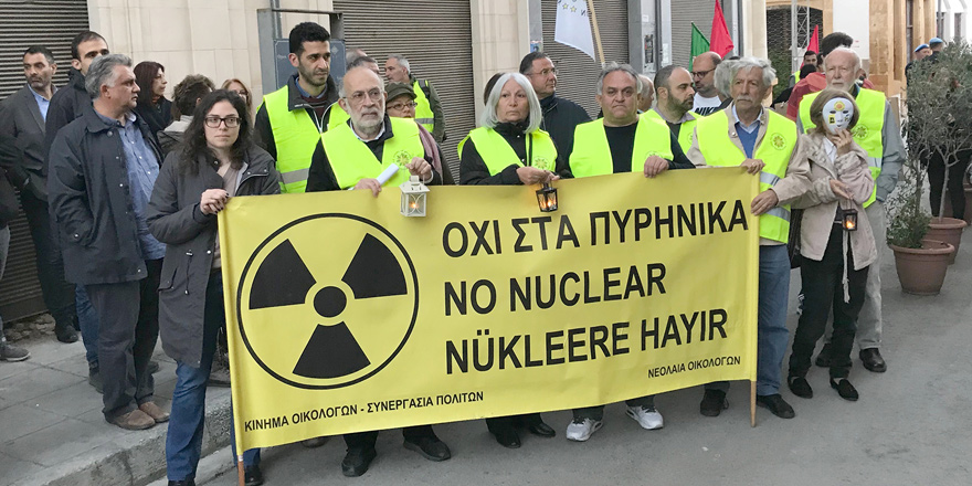 Lokmacı’daki ara bölgede iki toplumlu ‘Nükleer Karşıtı Eylem’ yapıldı