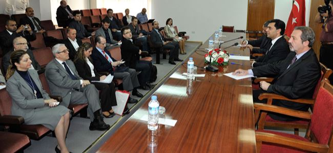 Nami, yabancı gazeteciler ile bir araya geldi