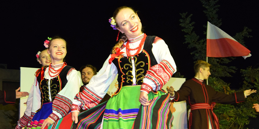 Lefkoşa'da müzik ve dans bir arada