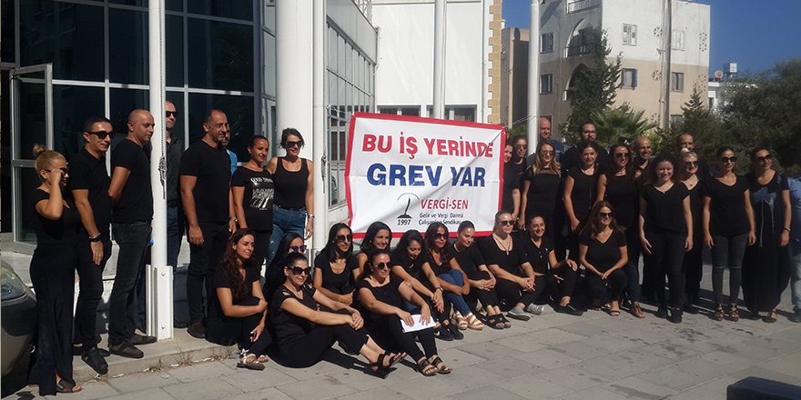 Girne 'Trafik'de süresiz grev başladı