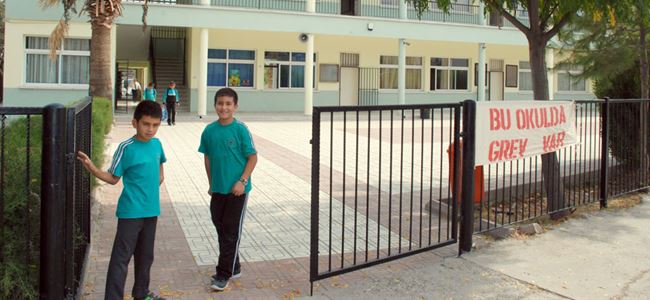 Yarın 3 okulda GREV VAR