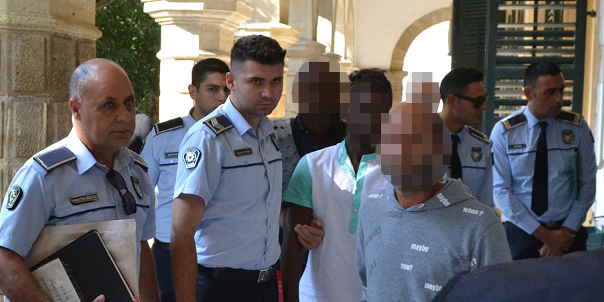 ‘Güneye kaçak geçme’ girişimi yarım kaldı: 4 tutuklu