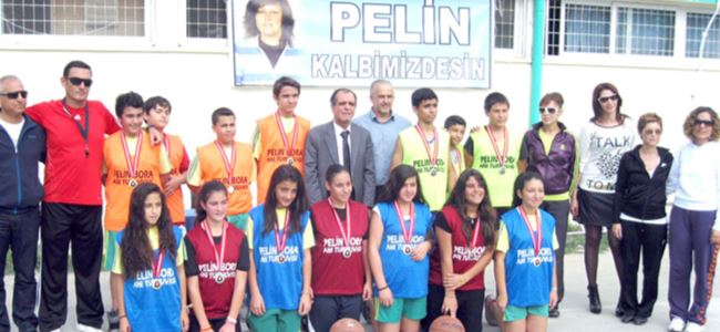 Pelin Bora anısına oynadılar