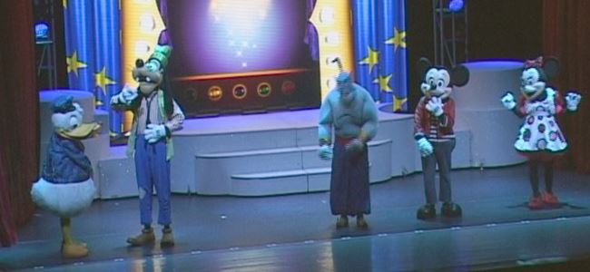 Disney Live Mickey YDÜde perdelerini açtı