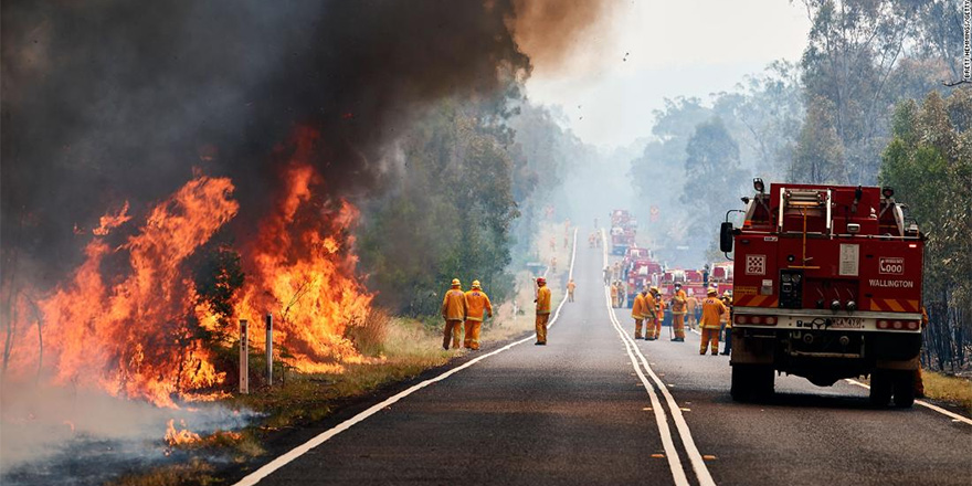  Avustralya'da yangınlar havaalanı kapattı