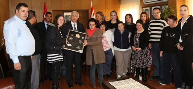 Engelleri kaldırmak için çalışıyoruz