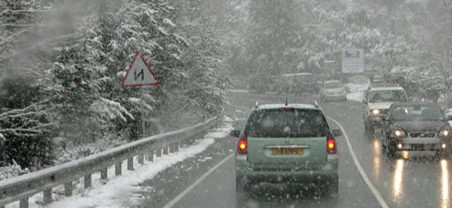Güney Kıbrıs beyaza büründü