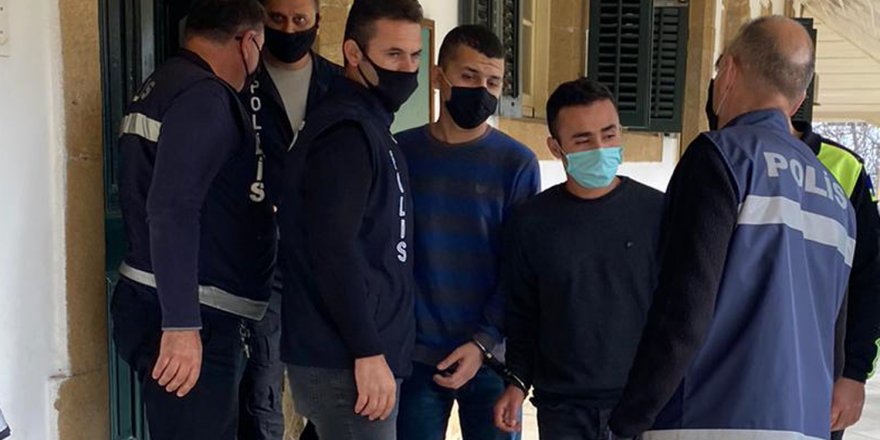 Bayer’e 10 ay, Kayış’a 20 ay hapis