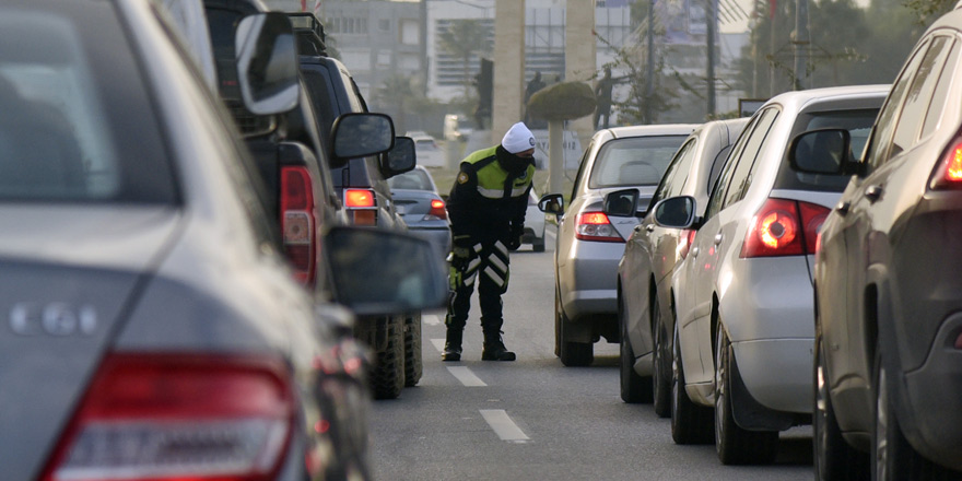 Lefkoşa ve Girne 'Kapandı'