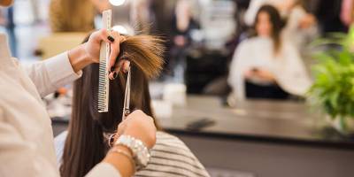 Kuaför ve berberler açıldı