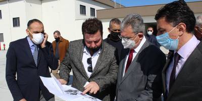 Evren, yeni cezaevindeki çalışmaları yerinde inceledi