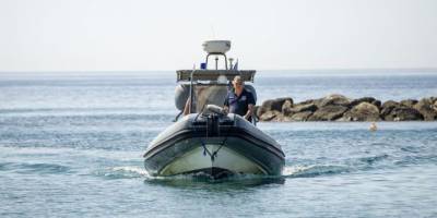 Baf’ta denize düşen alkollü adam kurtarıldı