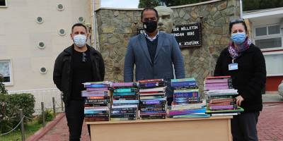 LAÜ’den kitap bağışı