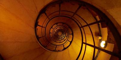 Edebiyat’ın Büyüsü....Siyaset’in Tüneli...-(*)