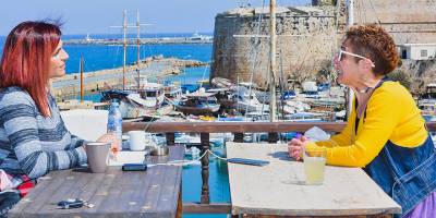 “80 yaşındaki babam bize bakıyor.  Ne zor el avuç açmak…”