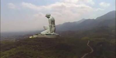 Girne'de 'heykele hayır' eylemi