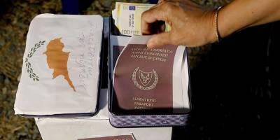 “Altın pasaport” alan iki yabancı uyruklu kişi daha yaptırımlar listesinde