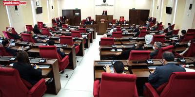 Tatar bugün Meclis’te, CTP ise toplantıya katılmayacak... “Yalan” dedi,  masaya sundu