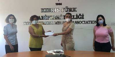 Stelios Vakfı’ndan sağlık çalışanlarına yardım