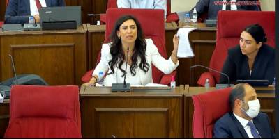 Özdenefe’den Sennaroğlu’na: “Neyi oyladınız? Açıklayın!”