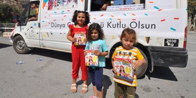 Değirmenlik Belediyesi çocuklara hediye dağıttı