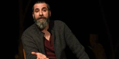 Lefkoşa Belediye Tiyatrosu'nda Sanat Yönetmeni Dramaturg Cem Aykut oldu