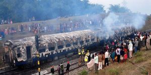 Trende yangın... En az 9 ölü