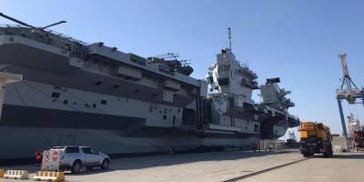 “Queen Elizabeth” Limasol Limanı’na demirledi