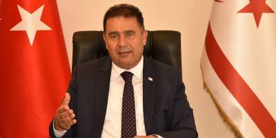 Saner: “Nüfusunun yüzde 50’si aşılandı, başbakan olarak üzülüyorum”