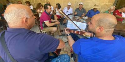 Büyük Han’da 2 toplumlu 'Kıbrıs Havaları' vardı