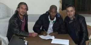 Jeffrey imzayı attı