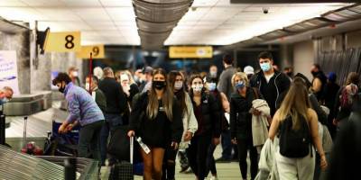 ABD'de karar değişikliği: Aşılılar da maske takacak
