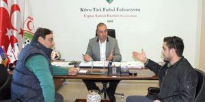 “Takke düştü kel göründü”