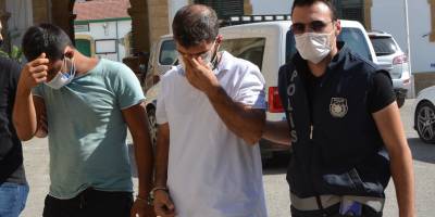 Düşürülen cüzdanı aldılar, yakalandılar