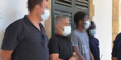 Kartonları çaldılar, ‘izinli aldık’ dediler