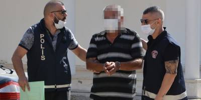 Evinden uyuşturucu ve silah çıktı