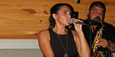 Burcu Durmaz ile keyifli bir Lefkoşa gecesi yaşandı