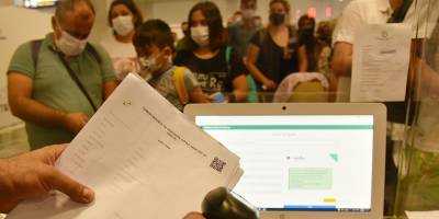 Adaya gelen 4 bin yolcudan sadece 500'ü QR formu doldurdu