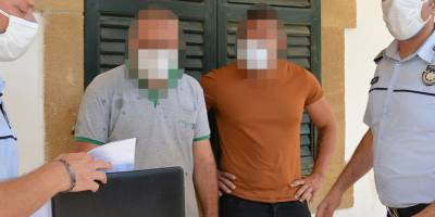 ‘Kazaya yardıma durdular, etrafa saçılanları sirkat edip kaçtılar’