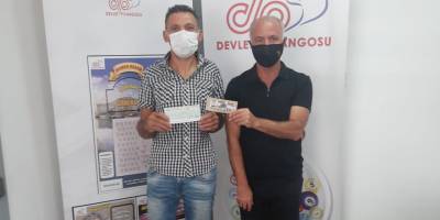 Büyük ikramiye talihlisine teslim edildi