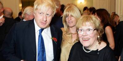 İngiltere Başbakanı Johnson’un ressam annesi 79 yaşında hayatını kaybetti